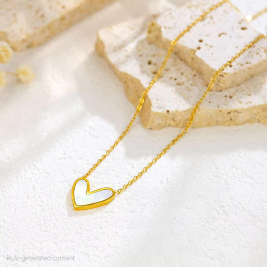 WHITE HEART PENDANT P123