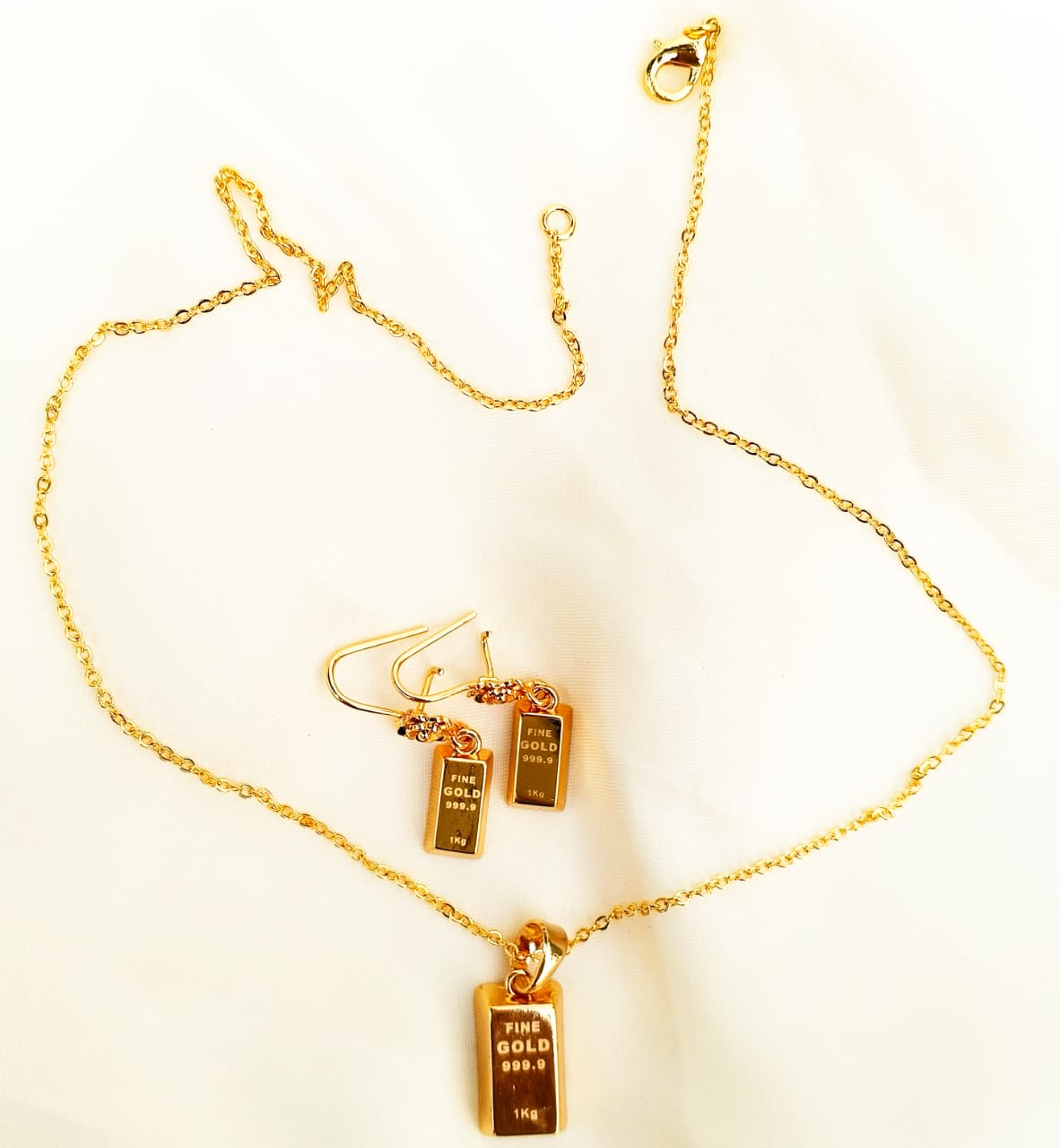 GOLD BISCUIT SET L115