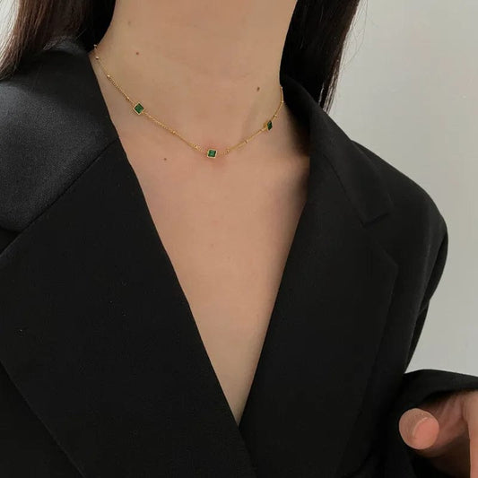 GREEN LIZZIE PENDANT P119