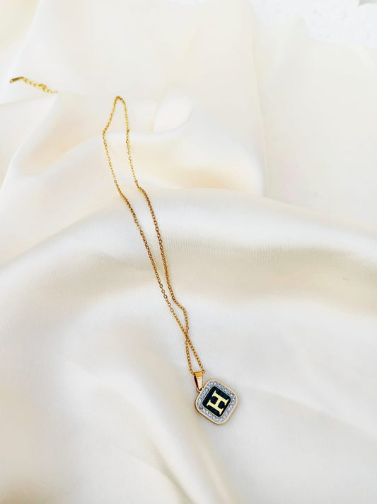 SQUARE DESING PENDANT P101