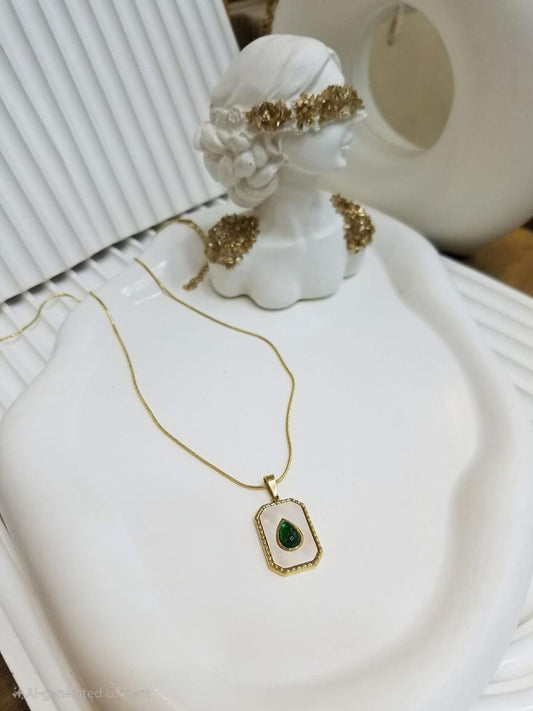 GREEN ZARKON PENDANT P116