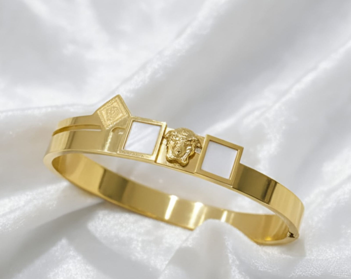 VERSACE WHITE HANDCUFF H114