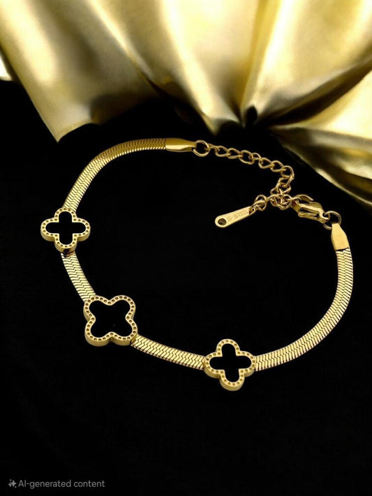 BLACK CLOVER BRACLET B107