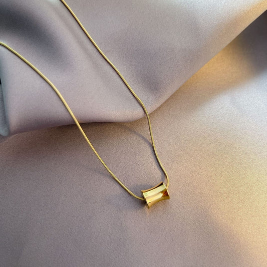 CHIRIS PENDANT P118