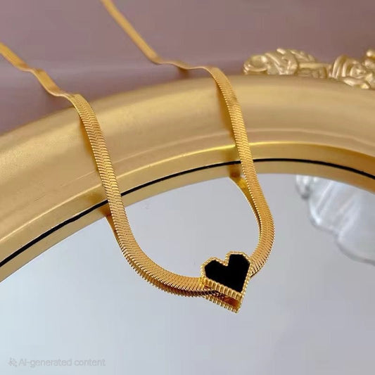 BLACK HEART PENDANT P115